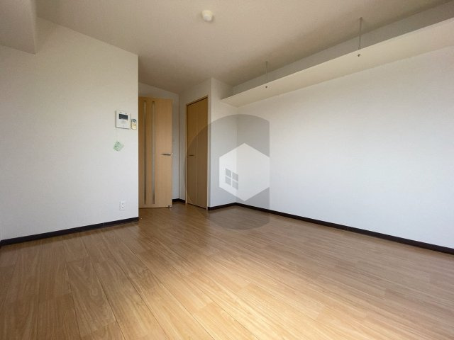 M‘プラザ高井田の洋室