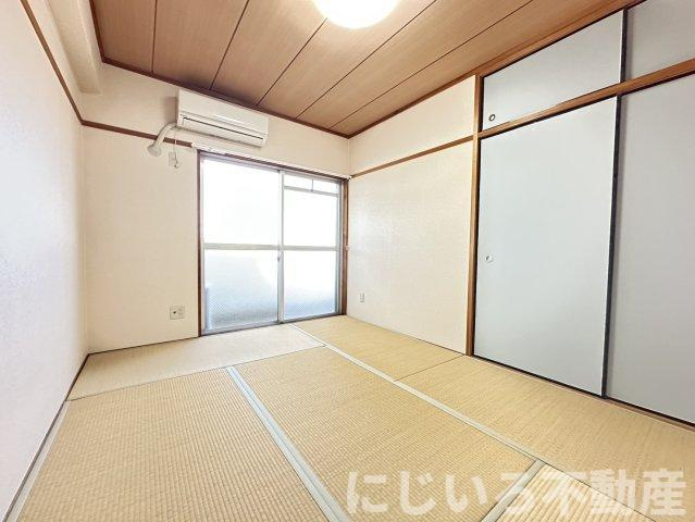 ベルヌーブ北浜ハイツの和室