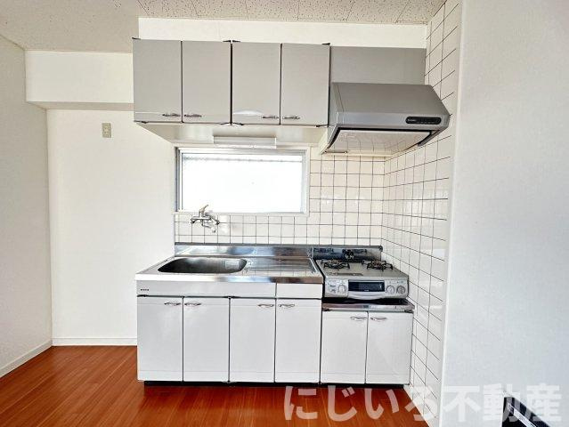 ベルヌーブ北浜ハイツのキッチン