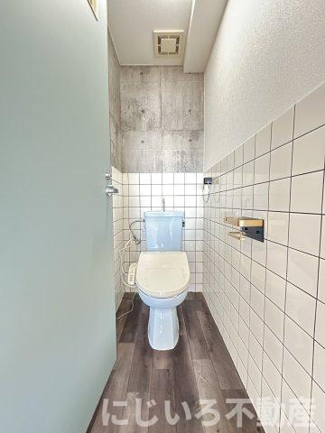 ベルヌーブ北浜ハイツのトイレ