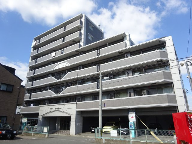 エステートモア高宮ESTの外観