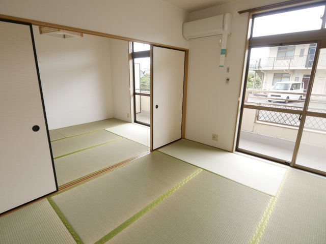 ハイツきふねA・Bの和室
