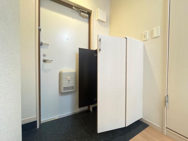 神戸市灘区下河原通４丁目新築マンションの玄関