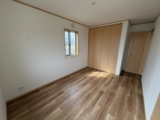 舞子坂3　中古戸建ての洋室