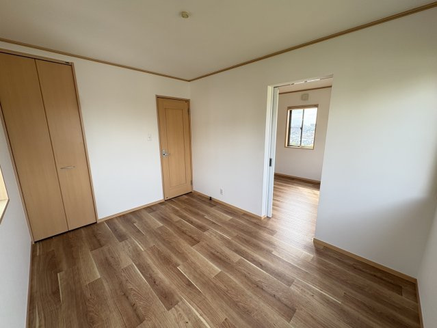 舞子坂3　中古戸建ての洋室