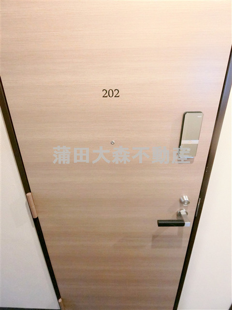 M-1 Tokyo蒲田の玄関|玄関扉　鍵の持ち歩き不要なテンキー(タッチ)タイプの玄関キー