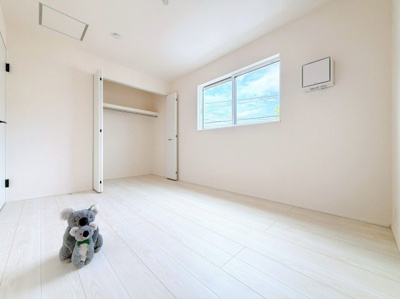 【洋室】 | 高崎市上並榎町　新築住宅 | 「どんな家具を置こうかな」とワクワクする。好みのこだわりのお部屋にしてじぶんだけの部屋でゆったりと寛げます。