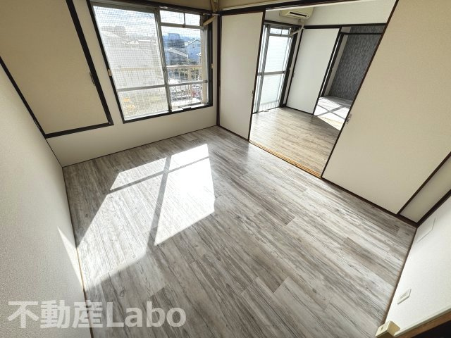 メゾンB　の洋室