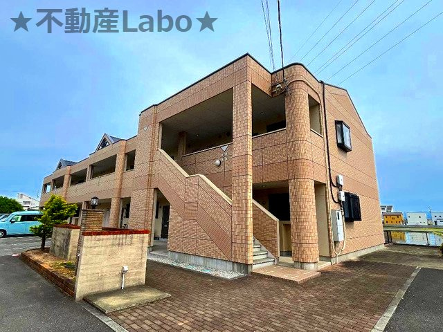 ヴューテラス藍住の外観