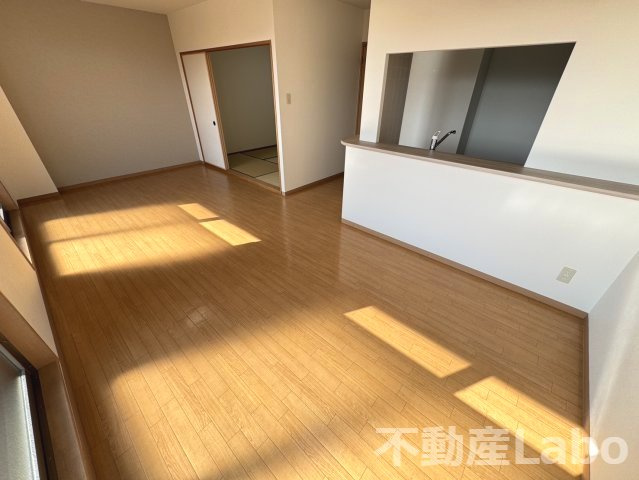 フィネス藍住の洋室