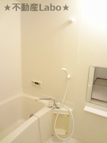 グランディ－ルＴの浴室