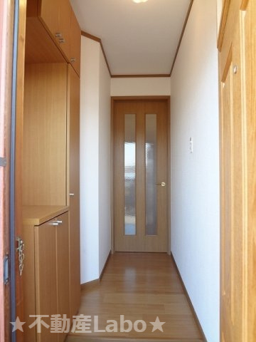 グランディ－ルＴの玄関