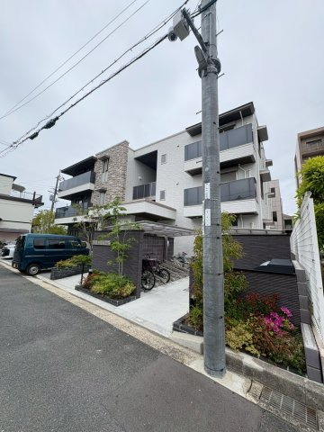 シャーメゾン若園の外観