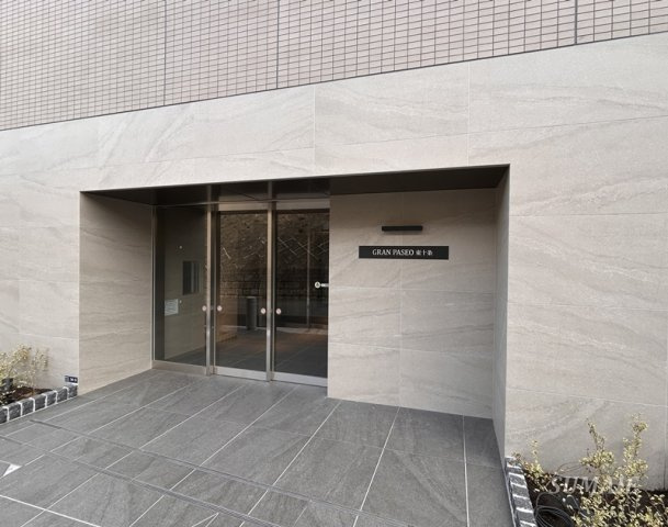 GRANPASEO東十条のエントランス|エントランスです☆