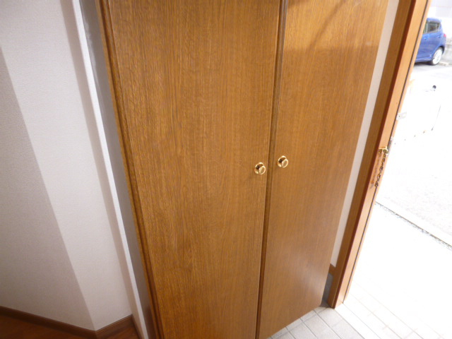 サンテラス京Ａの玄関|シューズボックス