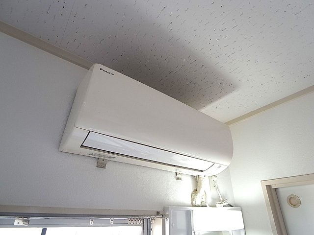 テスラ兵庫の設備|エアコン完備してます