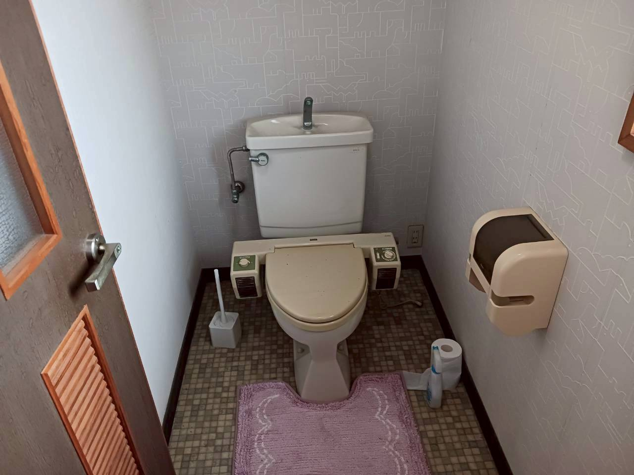 多度津町道福寺　中古戸建のトイレ|2階トイレ