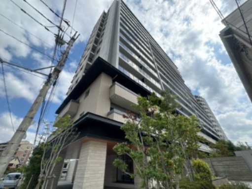 【外観】 | ブライトクロス博多　SOUTH☆仲介手数料無料☆ | JR鹿児島本線「笹原」駅や西鉄天神大牟田線「井尻」駅が利用可能。博多駅まで電車で約7分という好アクセスで、オンもオフもアクティブに動けます。「ららぽーと福岡」も徒歩圏内です。