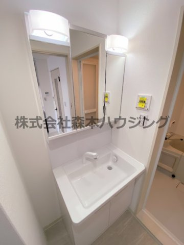 【独立洗面台】 | 　クリエオーレ倉治 | 独立洗面台あり、毎朝おしゃれに忙しい女性の方におすすめです