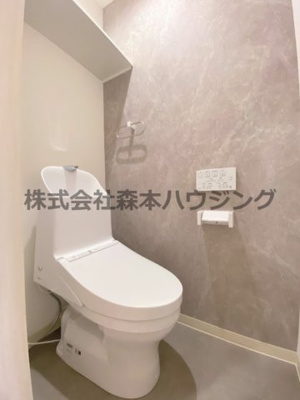 【トイレ】 | 　クリエオーレ倉治 | ゆったりとした空間のトイレです