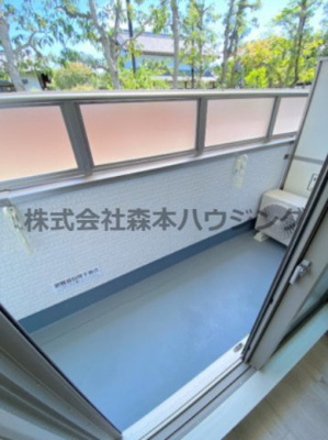 【バルコニー】 | 　クリエオーレ倉治 | 開放的で明るい空間を演出してくれるバルコニーです