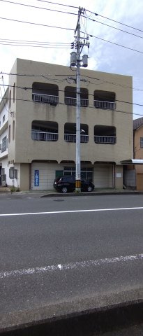 山口県下関市　一棟マンションの外観