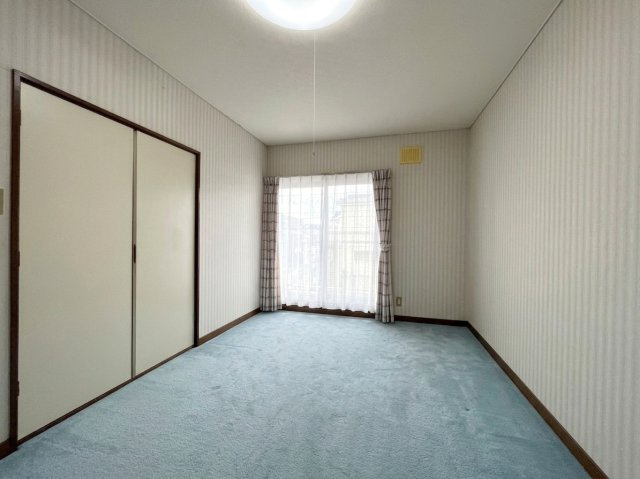 真栄１条２丁目 戸建の洋室|２階 ７．５帖洋室