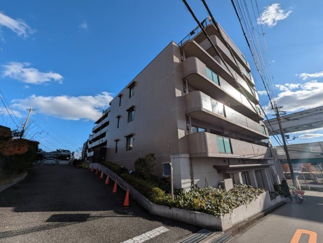ユニバーサルコート柴原の外観