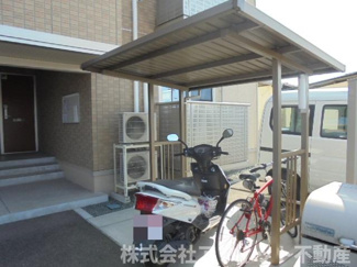【その他共用部分】 | セジュール神辺 | 屋根付き駐輪場