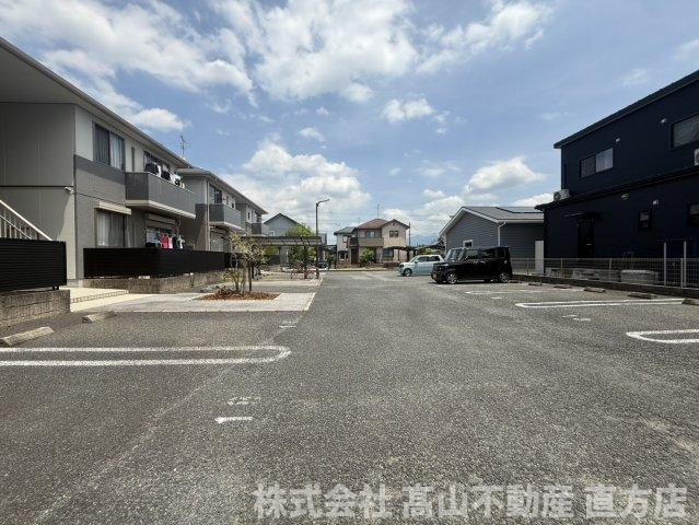 シャーメゾン　ハックベリー A棟の駐車場