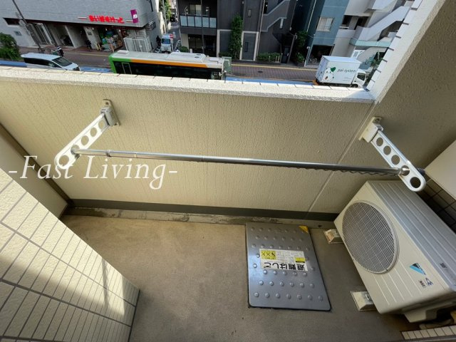 スカイコート後楽園WESTのバルコニー