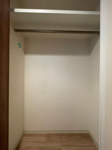 プレサンスジェネ千種内山　名古屋市賃貸　仲介手数料無料の収納