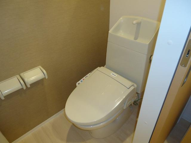 グレーシア皆春のトイレ|シャワー付トイレ