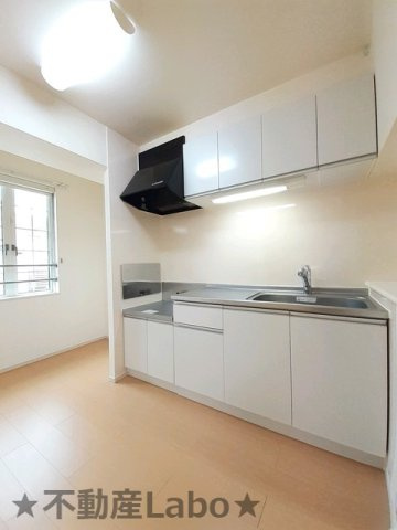 クラール名東 Aのキッチン