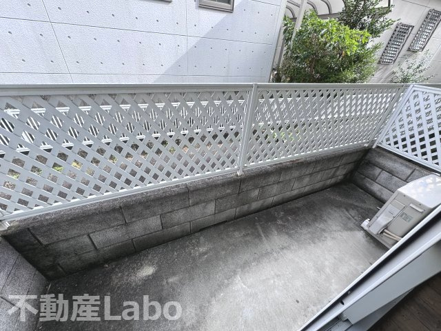 グリーンカーサのバルコニー