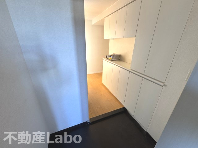 幸町シュンレジデンスの玄関