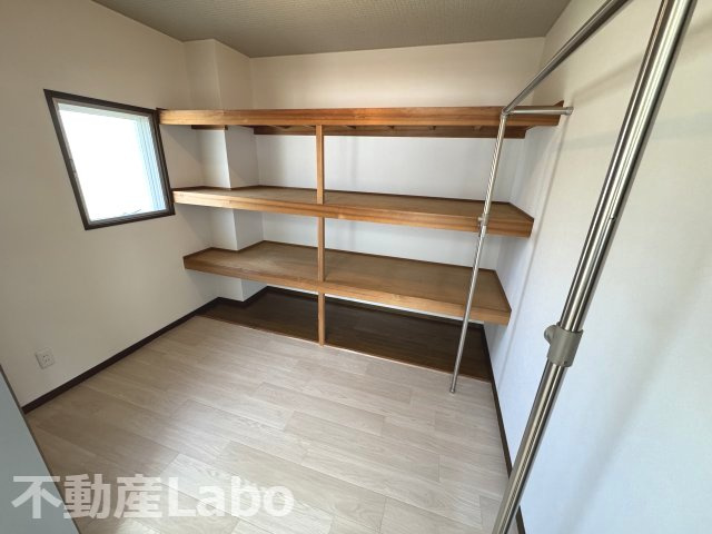 徳島市佐古四番町の賃貸マンションの収納