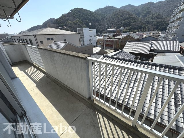 徳島市佐古四番町の賃貸マンションのバルコニー