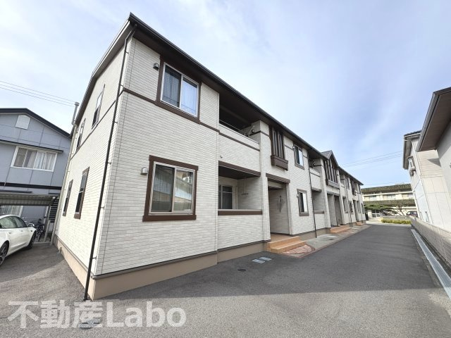 ベネヴォレンテＣの駐車場