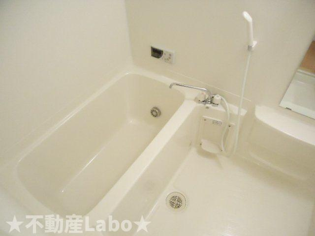 コートヴェール中島田Ⅱの浴室