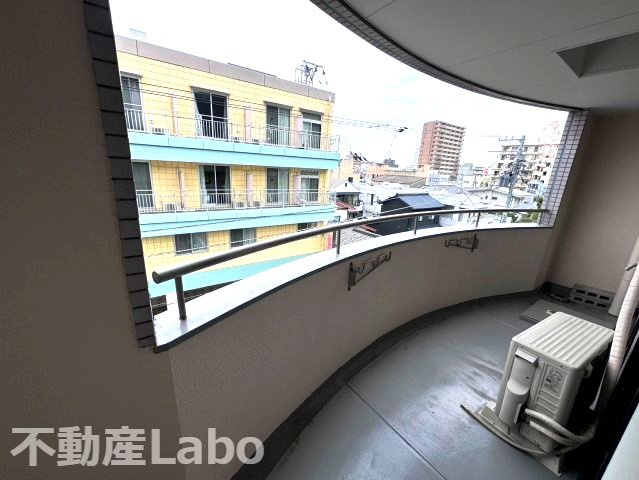 ロータスワゼルのバルコニー