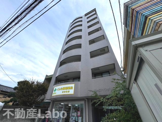 ロータスワゼルの駐車場