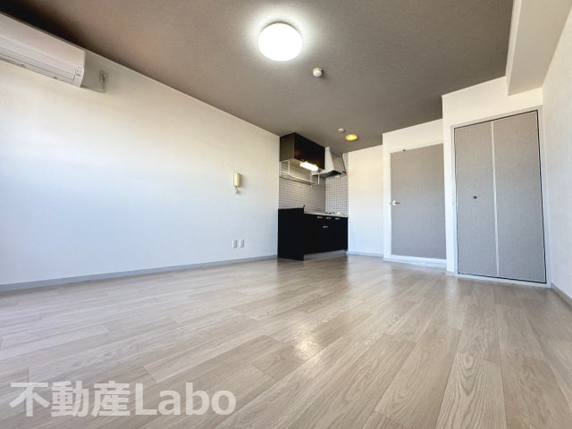 ロータスワゼルの内装