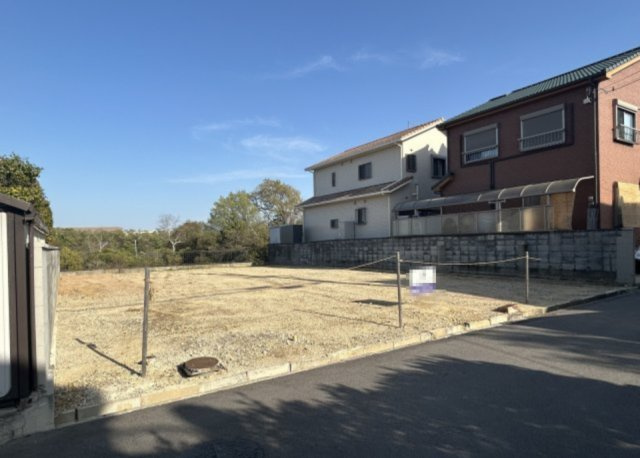 和泉市鶴山台2丁目土地の外観