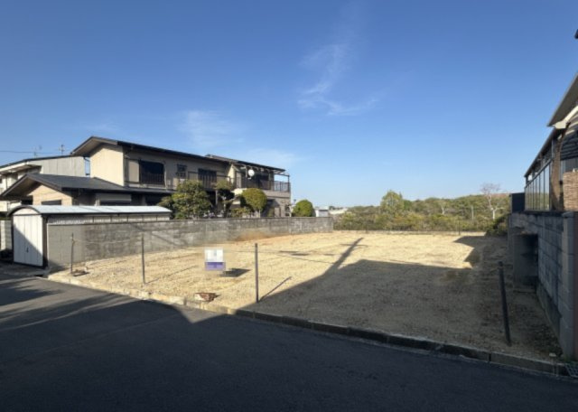 和泉市鶴山台2丁目土地の外観