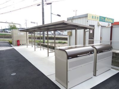 【その他】 | フレッチェ・ボスコⅤ | 屋根付き駐輪場