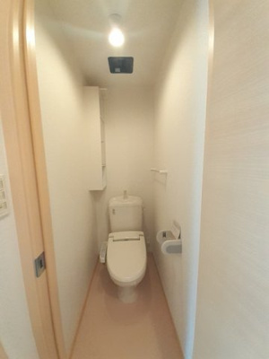 【トイレ】 | アムール・リアン | ゆったりとした空間のトイレです