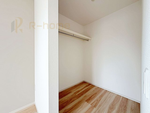 牛久市中央5期　新築戸建て　1号棟の収納|人気のウォークインクローゼット！アウター類はもちろん、季節ものや寝具も収納できます！