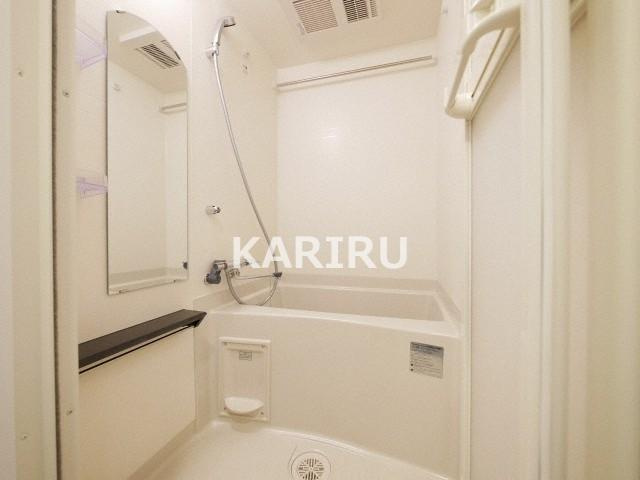 プレサンス谷町九丁目駅前 の浴室