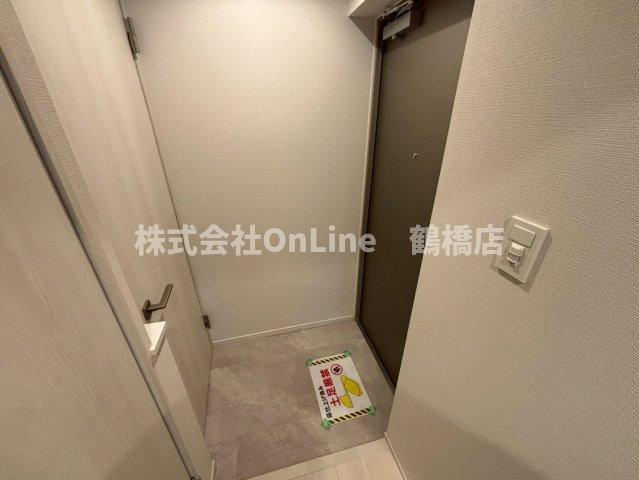 スプランディッド玉造の玄関